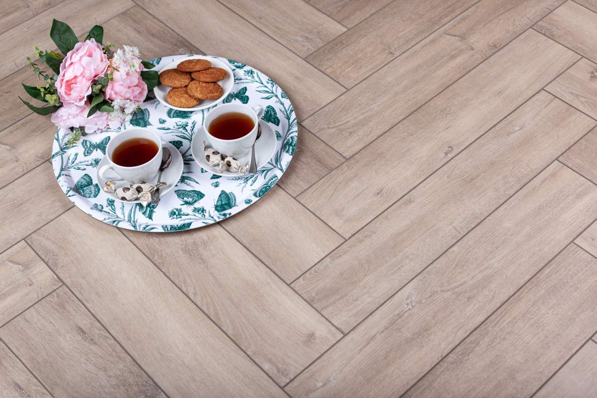 Замковая ПВХ плитка "Aberhof" Carmelita 0532 (615*123*5 мм) — купить в Тамбове