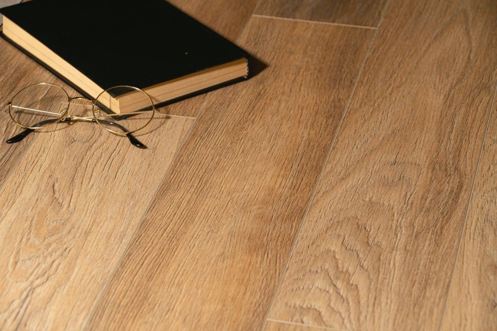 Виниловый ламинат "Bonkeel" Style Дуб Бонди (1200*125*4 мм) — купить в Тамбове